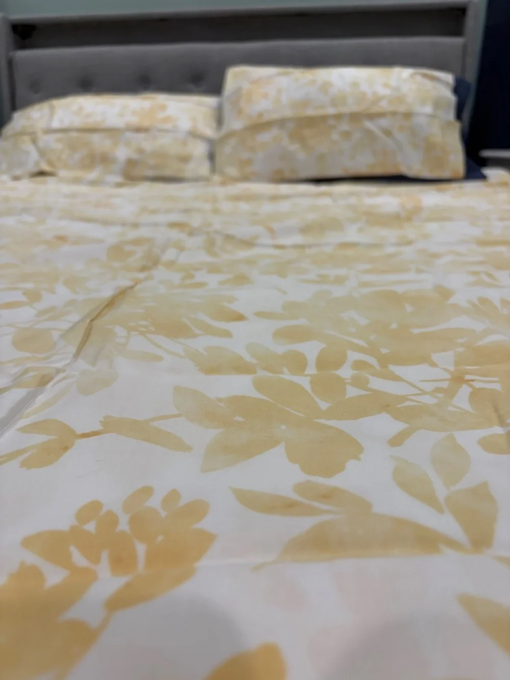 Charter Club Queen Yellow Leaf Duvet Set